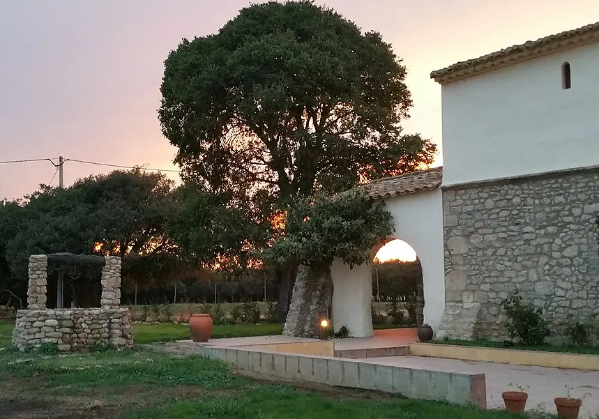  Outdoor common areas