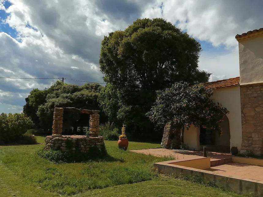  Outdoor common areas