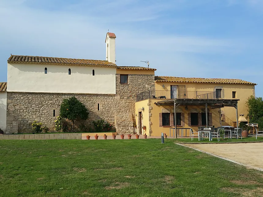  Outdoor common areas